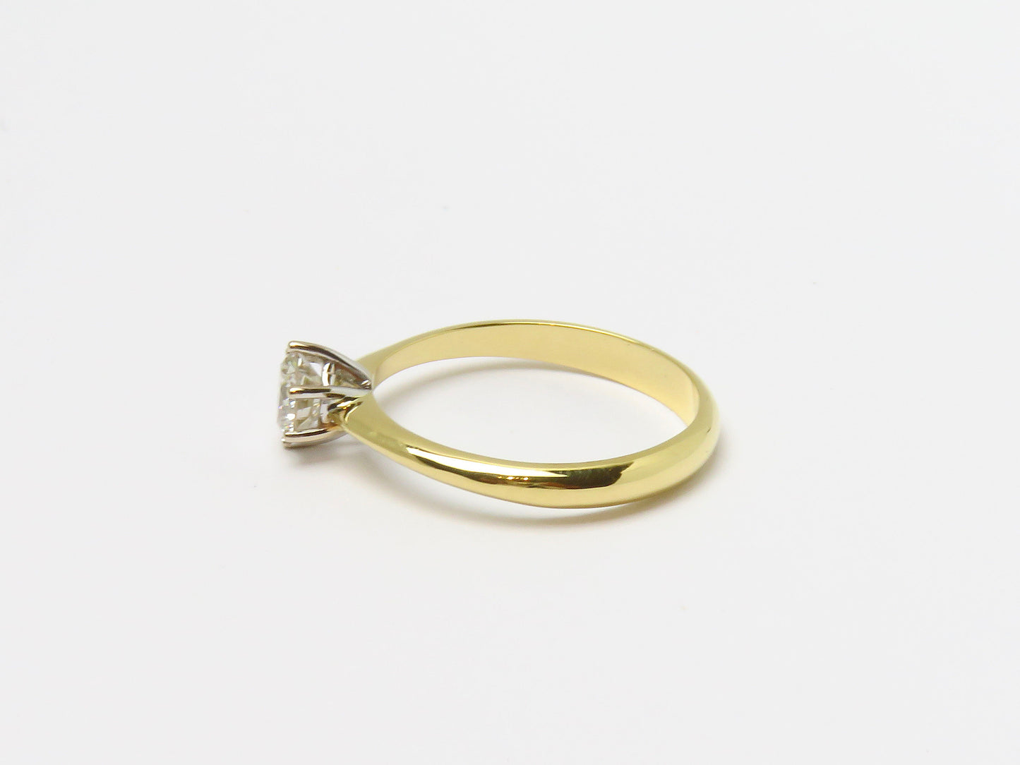 Solitaire 750 Gelbgold 0,50ct
